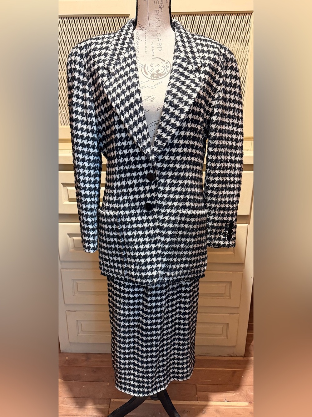NWT VTG Escada Wool Houndstooth Skirt Suit Set Blazer 38 Skirt 40